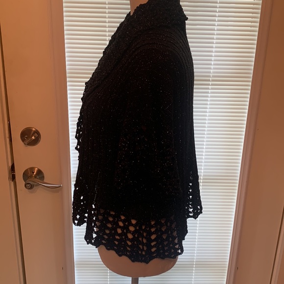 Nygard Collection soft topper to pair with tank, adds a classy look for dinner - Picture 6 of 8